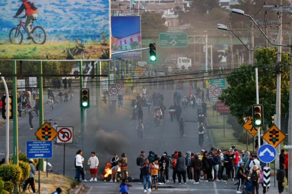 Líderes Kichwas de Imbabura durante el paro en Ecuador, buscando diálogo con el Gobierno