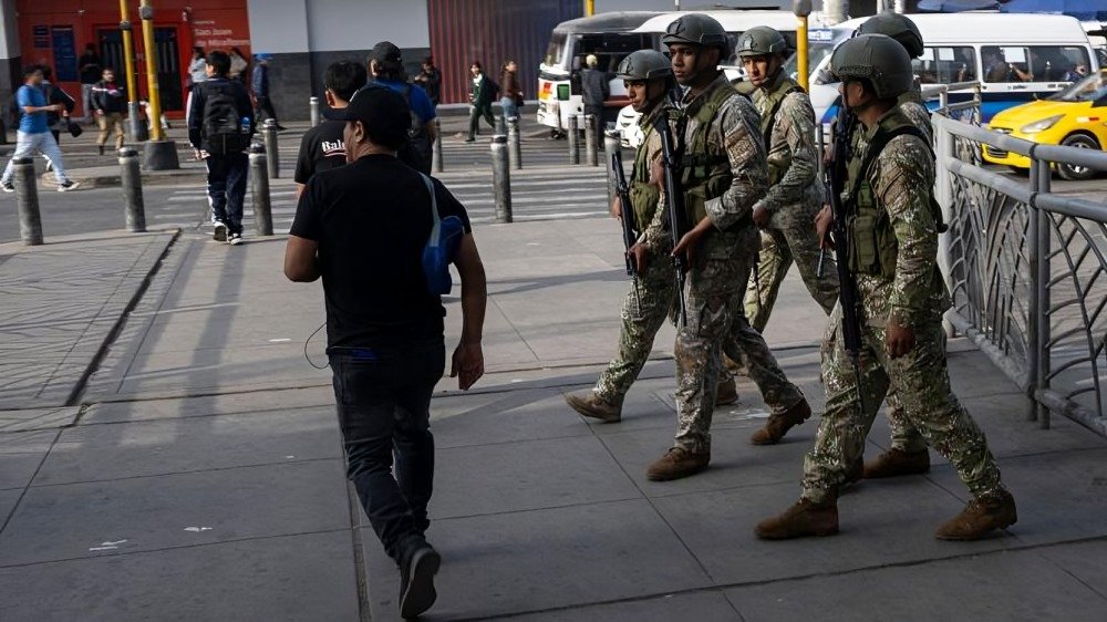 presidente de Perú decreta el estado de emergencia
