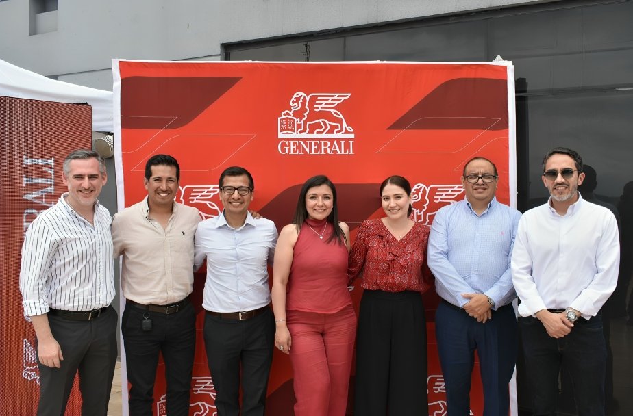 Evento corporativo Town Hall 2025 donde Generali Ecuador reconoce a colaboradores por valores organizacionales y desempeño excepcional