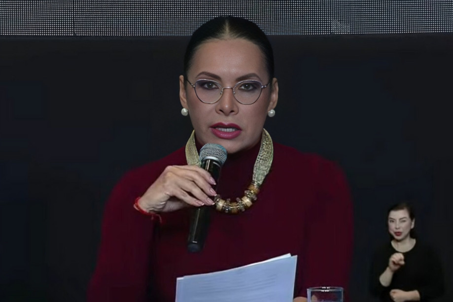 Diana Atamaint presenta primer reporte del CNE sobre referéndum 2025 con autoridades electorales en cadena nacional