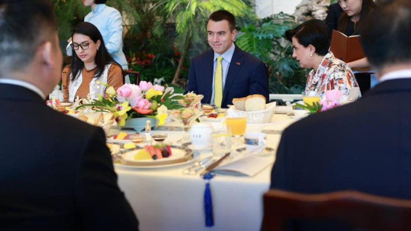 La ministra Sariha Moya y el presidente Daniel Noboa durante su visita a China para gestionar nuevos créditos del Eximbank y CDB.