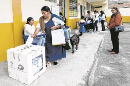 Psicólogos analizan el trauma colectivo tras la consulta popular en Ecuador