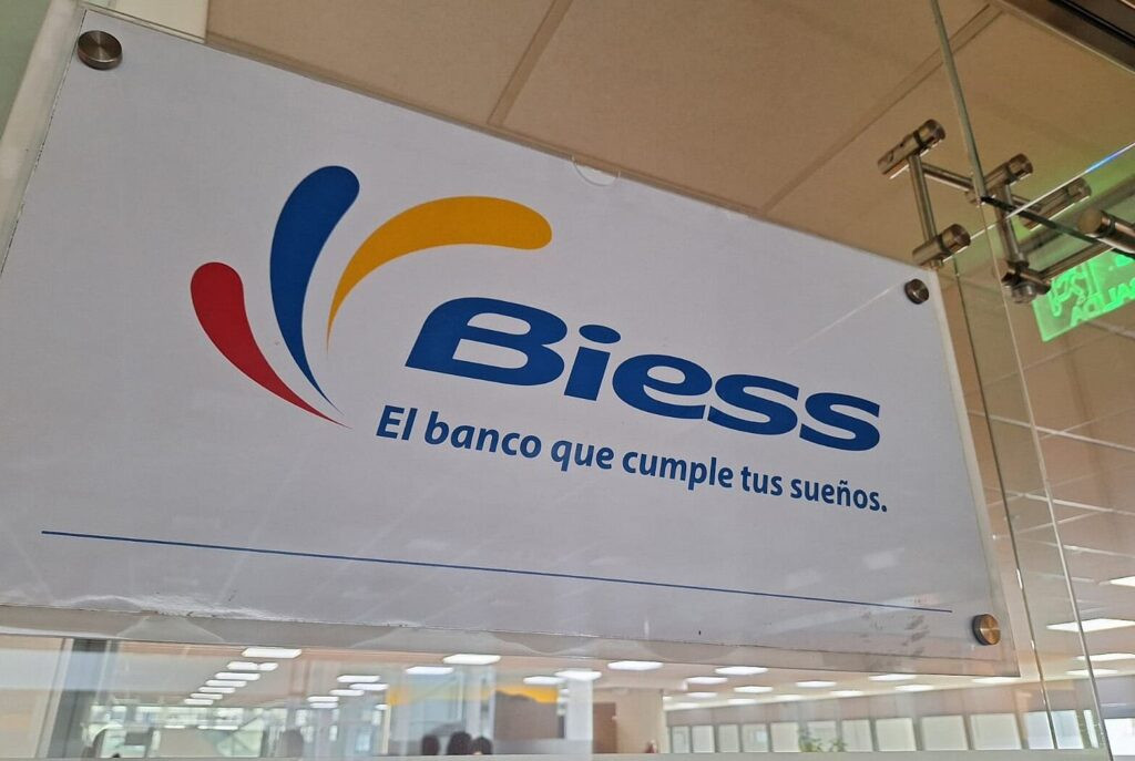 Informe del IESS alerta sobre riesgos para el Biess durante brigada social en Guayaquil