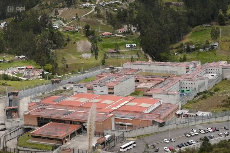 atentado director cárcel de Turi