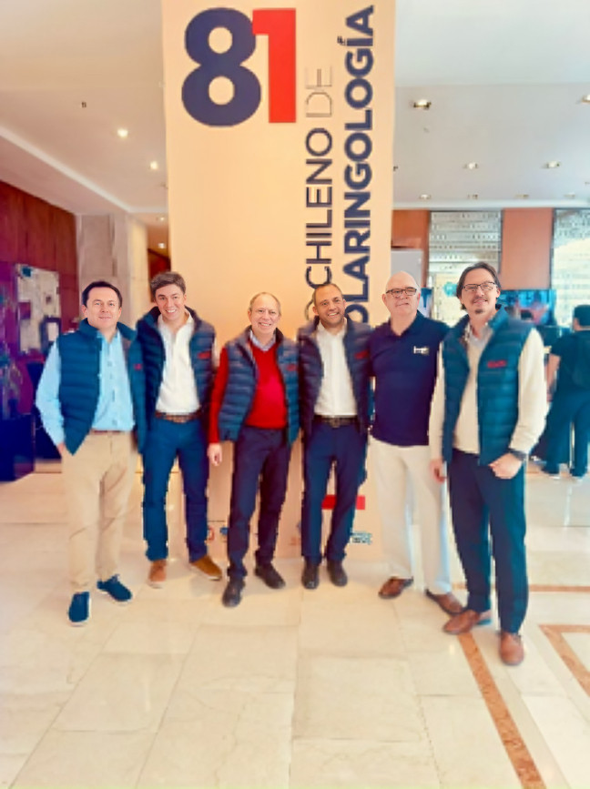Darwin Álvarez y General Managers de GAES en el Congreso Panamericano de Otorrinolaringología 2025 en Santiago de Chile