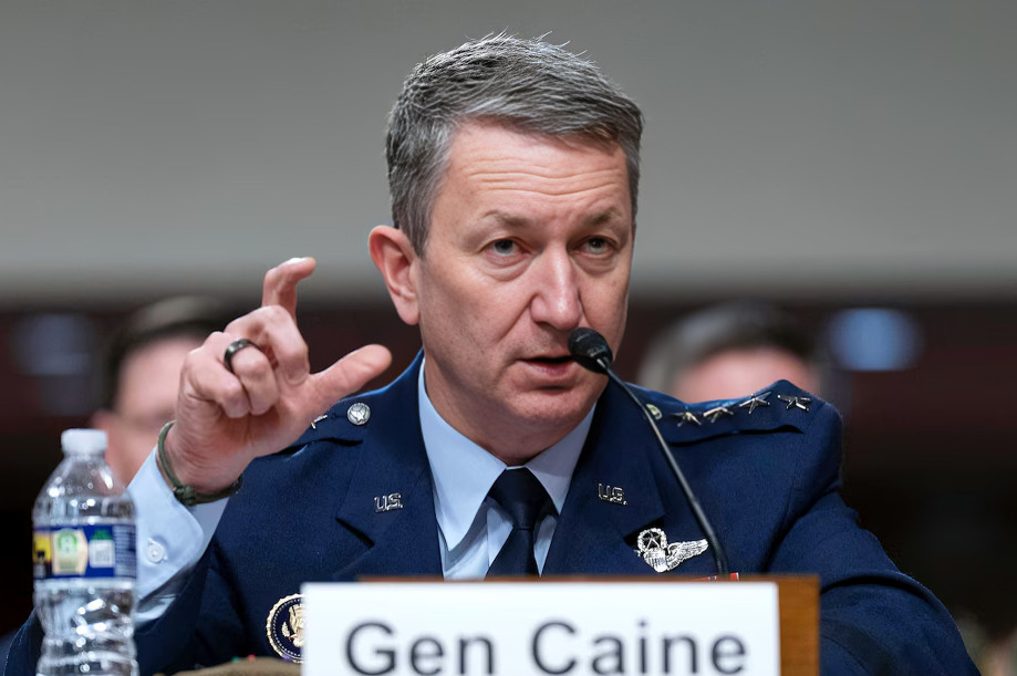 General Dan Caine testifica ante Comisión Servicios Armados Senado sobre despliegue militar Estados Unidos Caribe en Washington