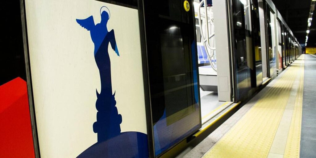 Metro de Quito con glosas 