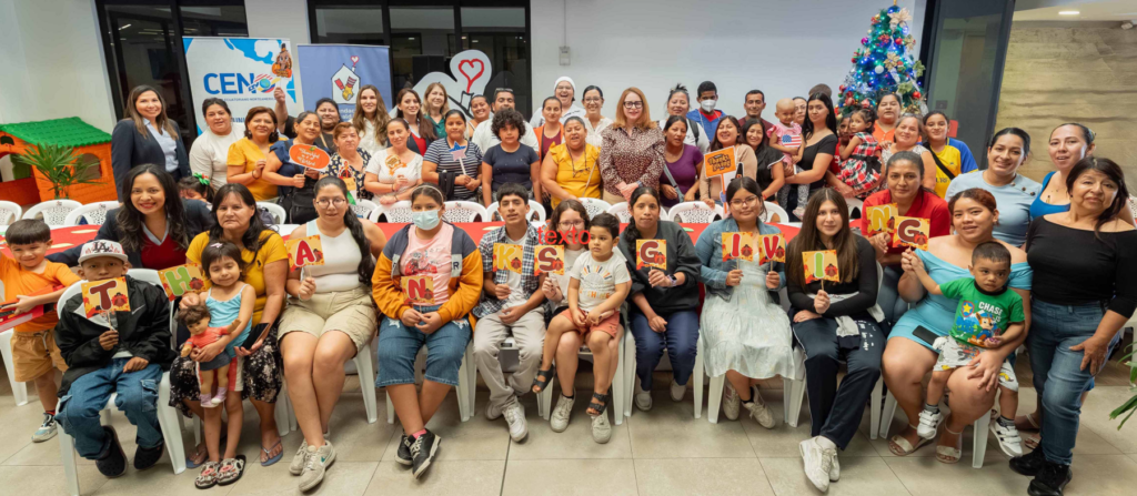 CEN compartió almuerzo de Thanksgiving