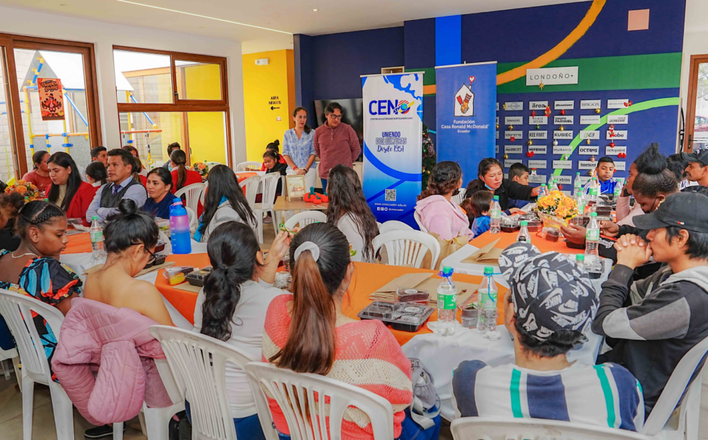 CEN compartió almuerzo de Thanksgiving