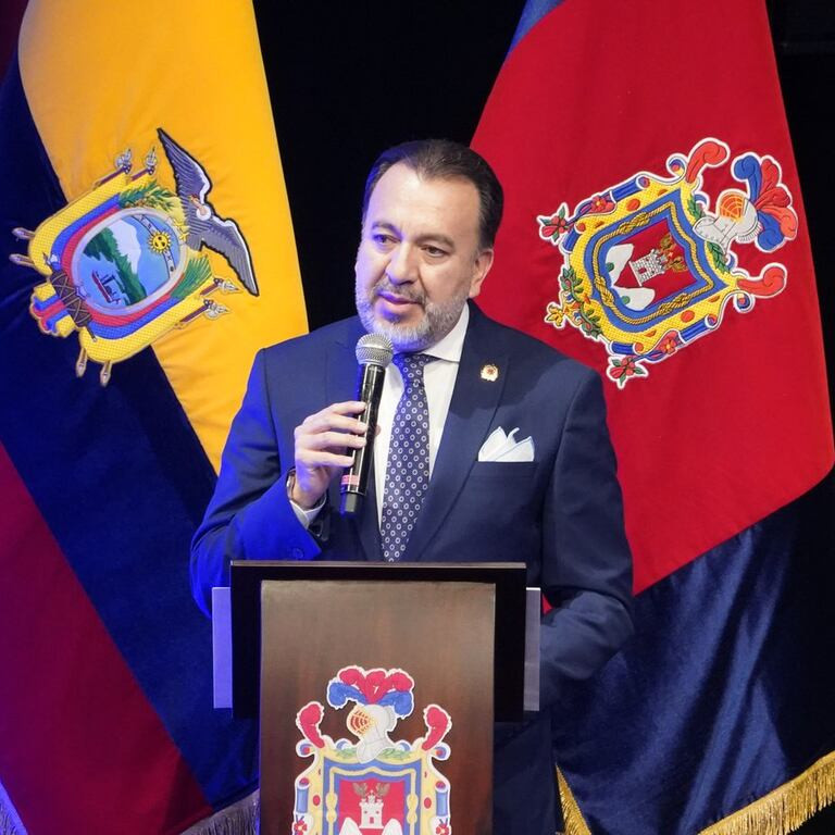 plataformas digitales escenarios de la política ecuatoriana