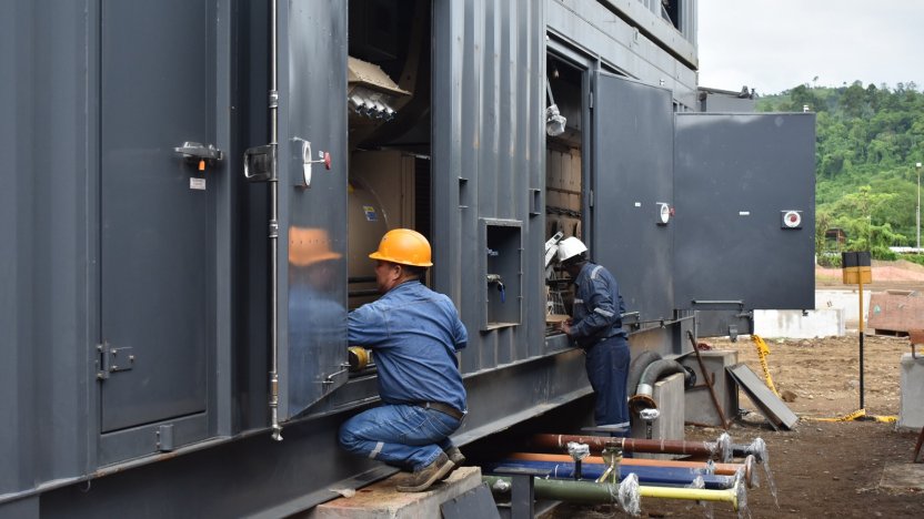Pruebas de arranque de los turbogeneradores del proyecto termoeléctrico Esmeraldas III a cargo de Austral