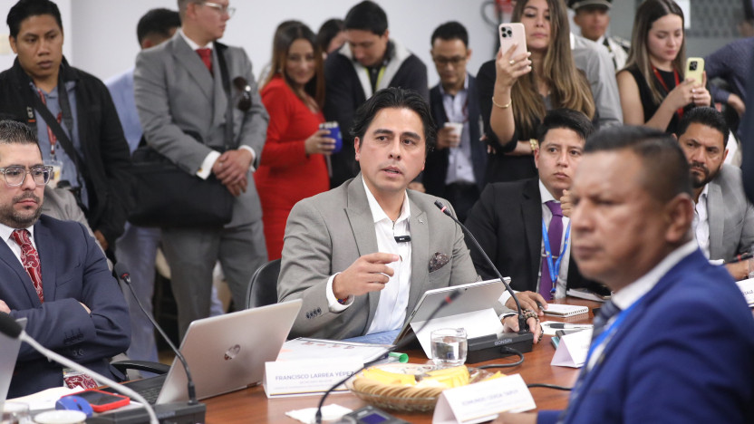 Crisis eléctrica en Ecuador por contratos de generación firmados durante la emergencia de 2024