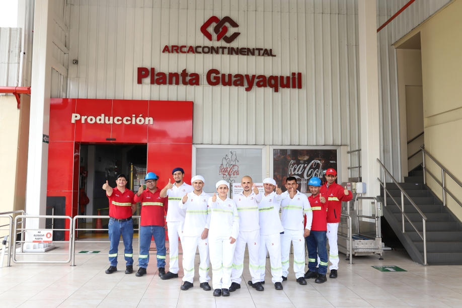 Arca Continental compromiso con el bienestar laboral y certificación Actívate y Vive