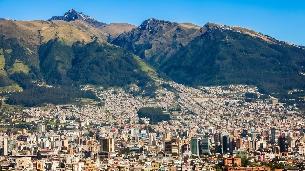 Quito queda rezagada frente a Bogotá