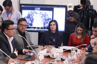 Sesión tensa en Comisión de Fiscalización durante debate sobre juicio político al exministro de Salud Jimmy Martin en diciembre 2025