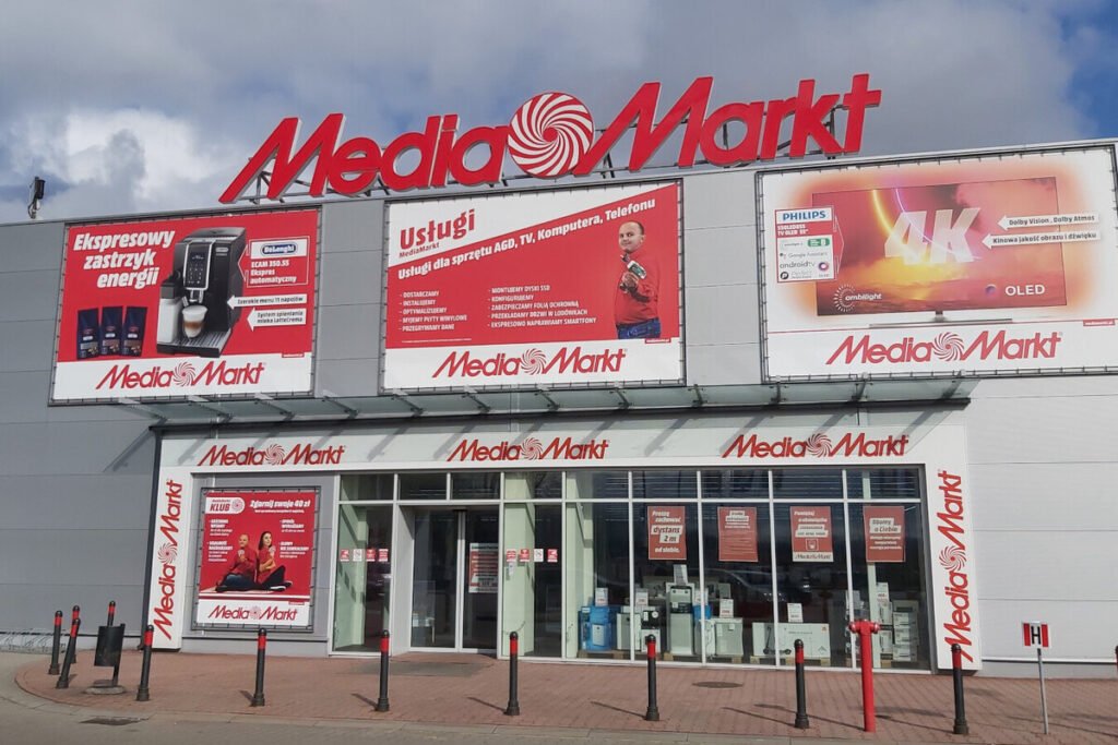 Selección de las mejores ofertas de tecnología en MediaMarkt incluyendo smartphones y televisores 4K.