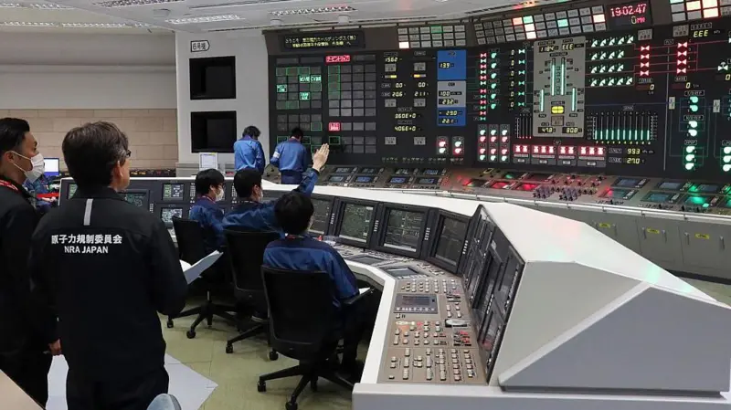 Imagen del reactor nuclear número 6 en la planta de Kashiwazaki-Kariwa operando bajo nuevas normas de seguridad.