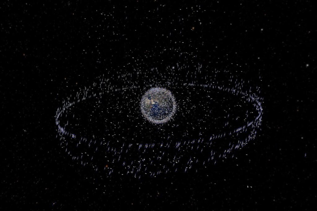 Analizamos el coste de lanzamiento espacial actual. Descubre cómo SpaceX bajó los precios y los riesgos de la basura espacial en 2026.