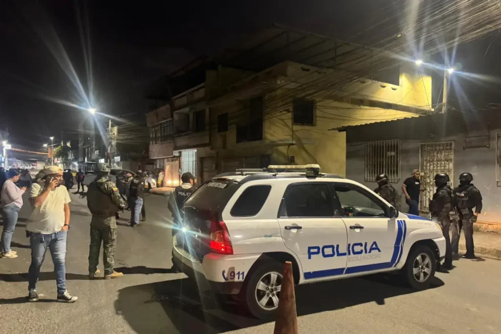 Ataques simultáneos y una masacre dejan ocho muertos en Manta y Montecristi
