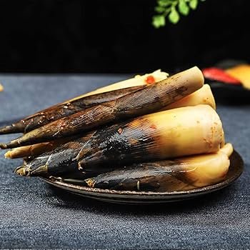 Brotes de bambú preparados correctamente como superalimento saludable