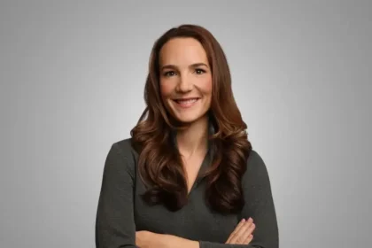 Marta Bralic Kerns fundadora de Pomelo Care durante una conferencia sobre salud materna