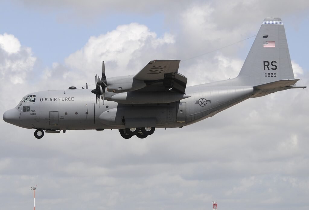 Avión de la Guardia Costera de Estados Unidos llegó a Guayaquil