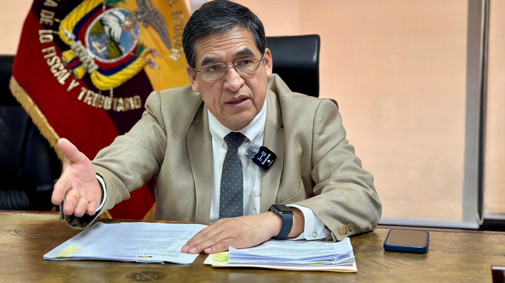 José Suing presidente Corte Nacional Justicia durante entrevista oficial sobre convocatoria sesión extraordinaria Ecuador