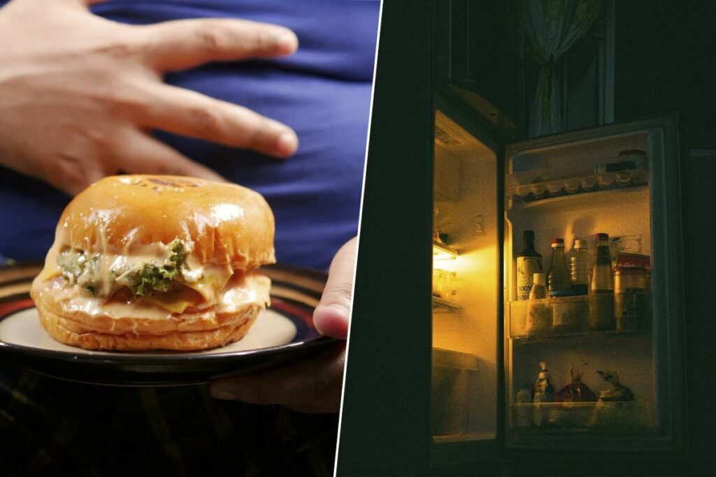 Persona abriendo la nevera de noche por aburrimiento y alimentación emocional