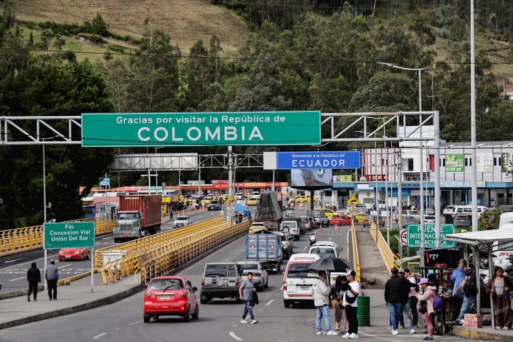 impuesto por Ecuador