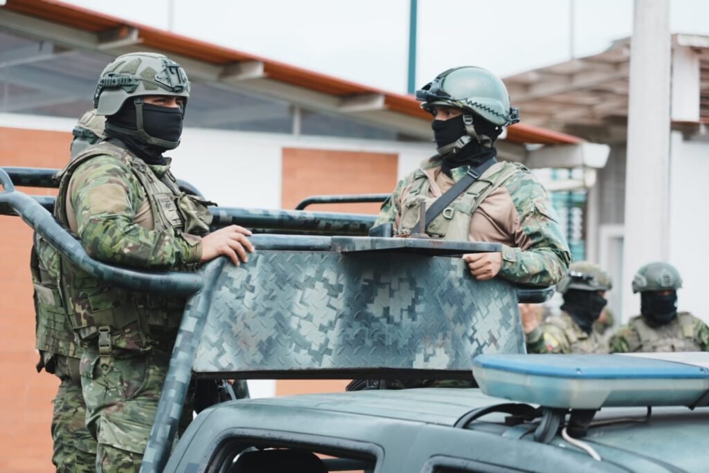 Tanques en Los Ríos refuerzan la seguridad con vehículos blindados del Ejército