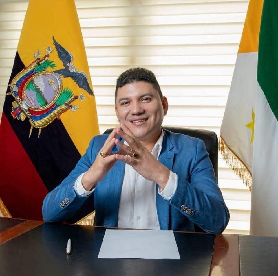 Alcalde de Rocafuerte sufre atentado armado en carretera de Manabí