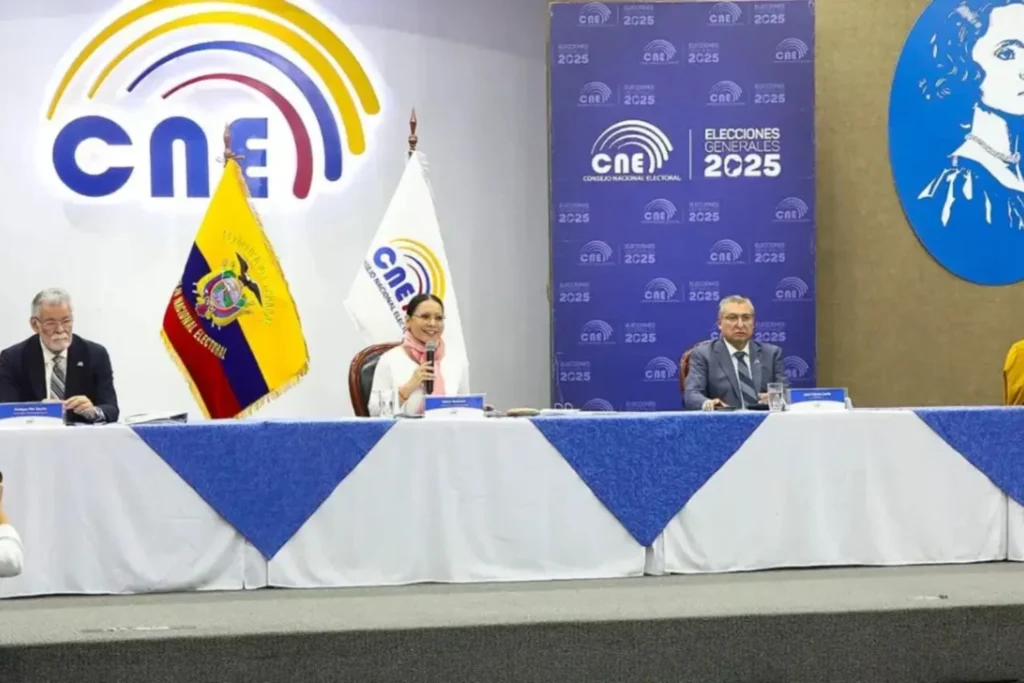 Grupo de académicos