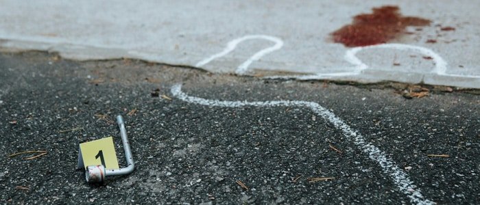 Asesinato en Quito ocurrió en el norte de la ciudad cuando un hombre se resguardaba de la lluvia