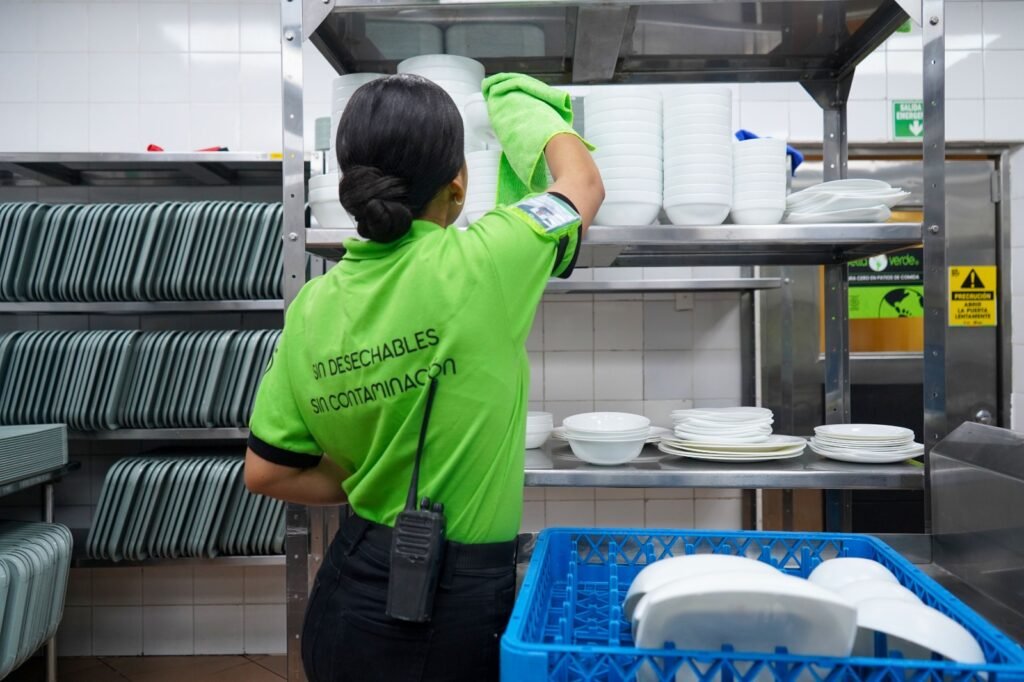 EcoSpot en Mall del Sol celebra cuatro años con resultados de gestión ambiental y reducción de plásticos en Guayaquil