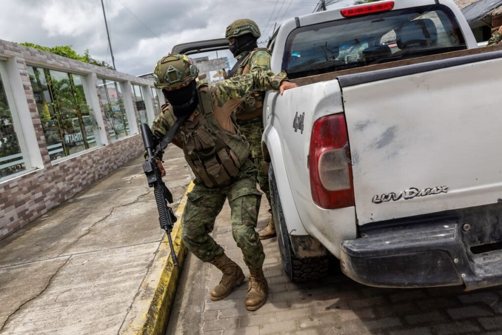 Militares rastrean la nueva conexión Choneros Tiguerones Los R en la provincia de Los Ríos