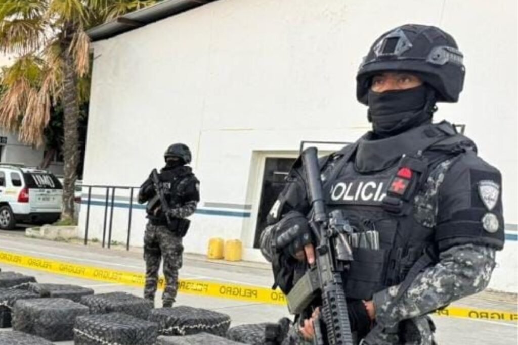 Policía de Ecuador participó en operativo internacional contra red de narcotráfico
