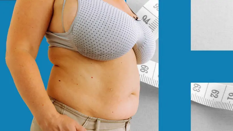 Mujer con dolor de espalda debido al peso de senos grandes