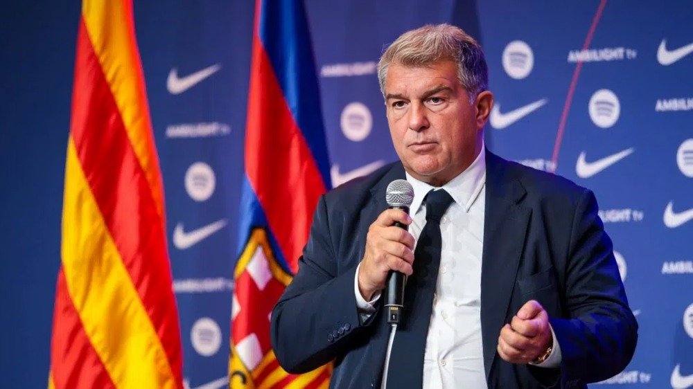Laporta dimite como presidente del FC Barcelona