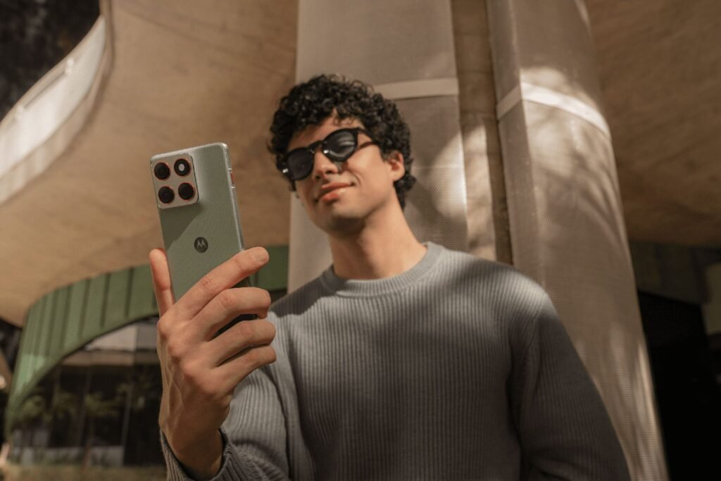 Motorola edge 70 llega a Ecuador con diseño ultradelgado