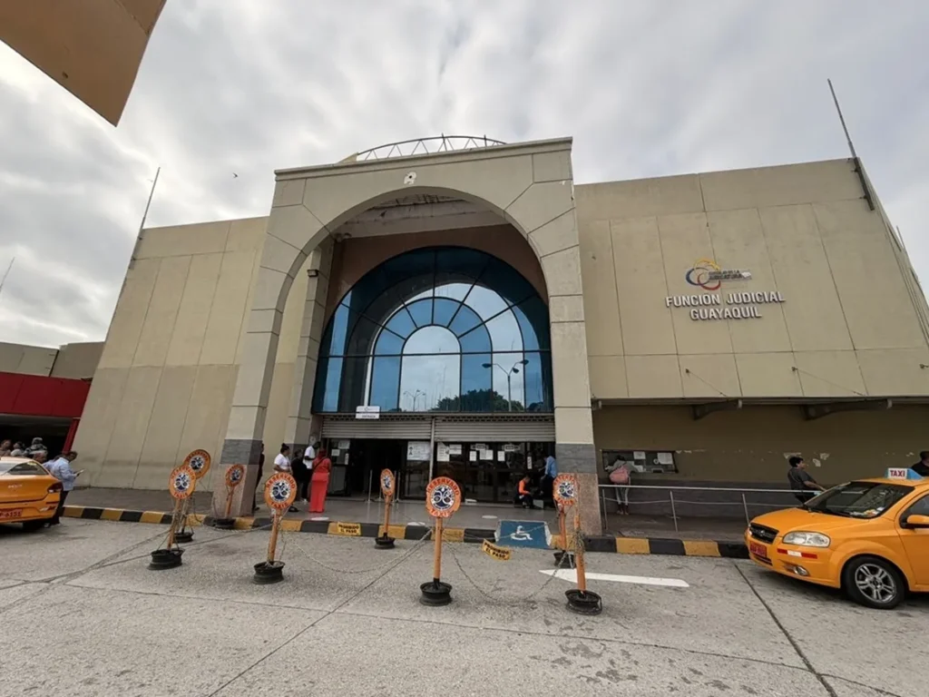 Juicio contra Andreína por el asesinato de su madre en un departamento de Sauces 9, en Guayaquil