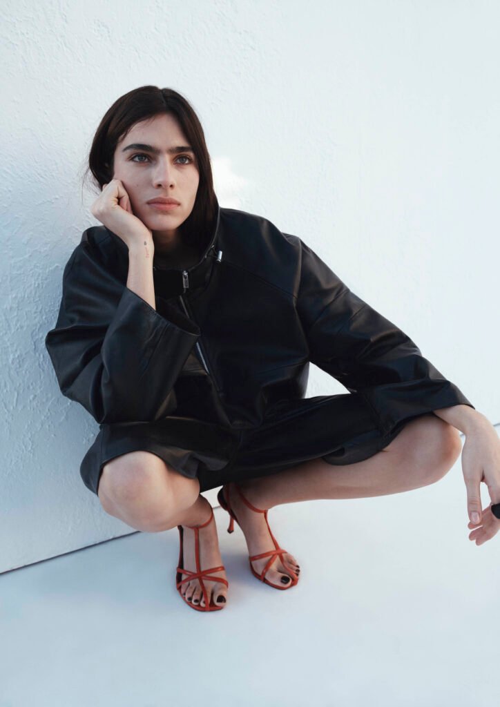 modelos luciendo la colección S/S 2026 de H&M primavera con estilo nostálgico