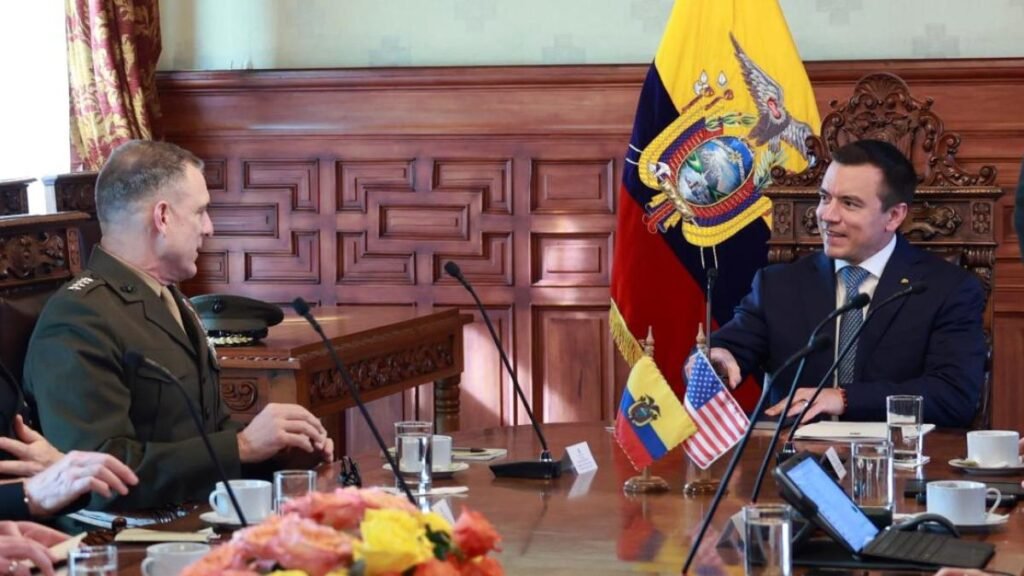 Controles en aeropuertos y terminales serán reforzados por Ecuador y EE. UU.