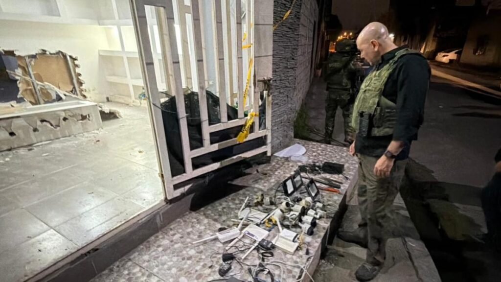 Guaridas del terror en Durán destruidas por militares durante operativo del toque de queda contra estructuras criminales