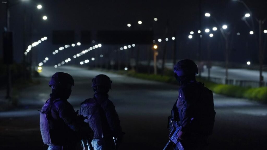 Militares detenidos por tráfico de combustible durante operativo en Latacunga con decomiso de diésel