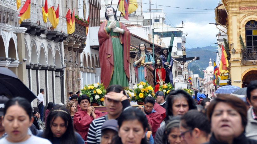 procesión de Semana Santa en Ecuador durante el feriado 2026