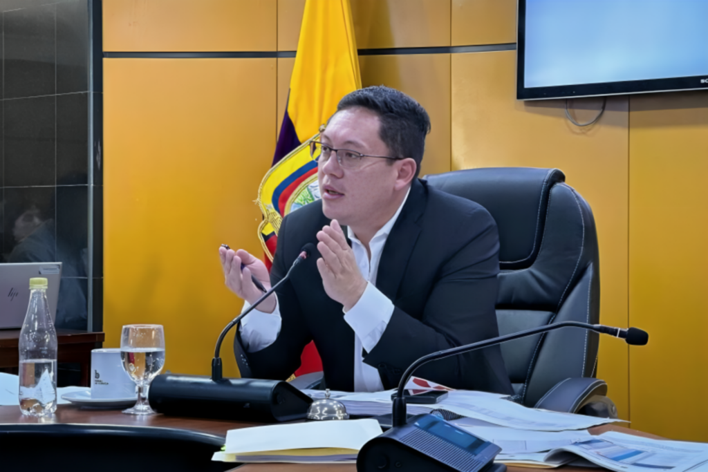 Opositores y movimientos políticos