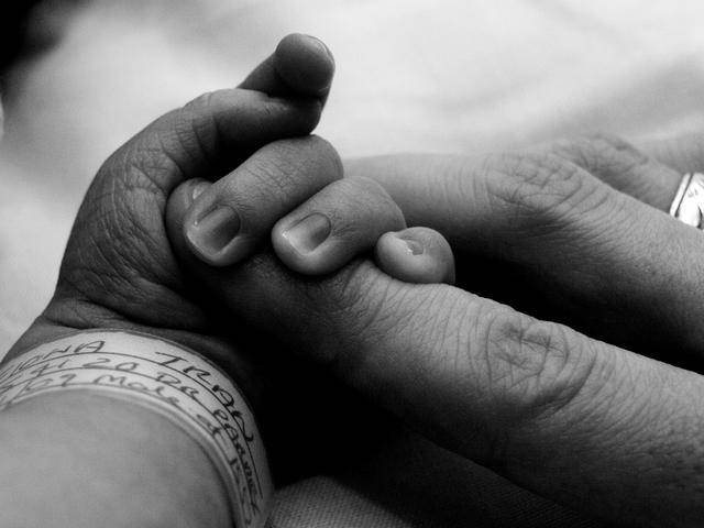Se ralentiza la mortalidad infantil