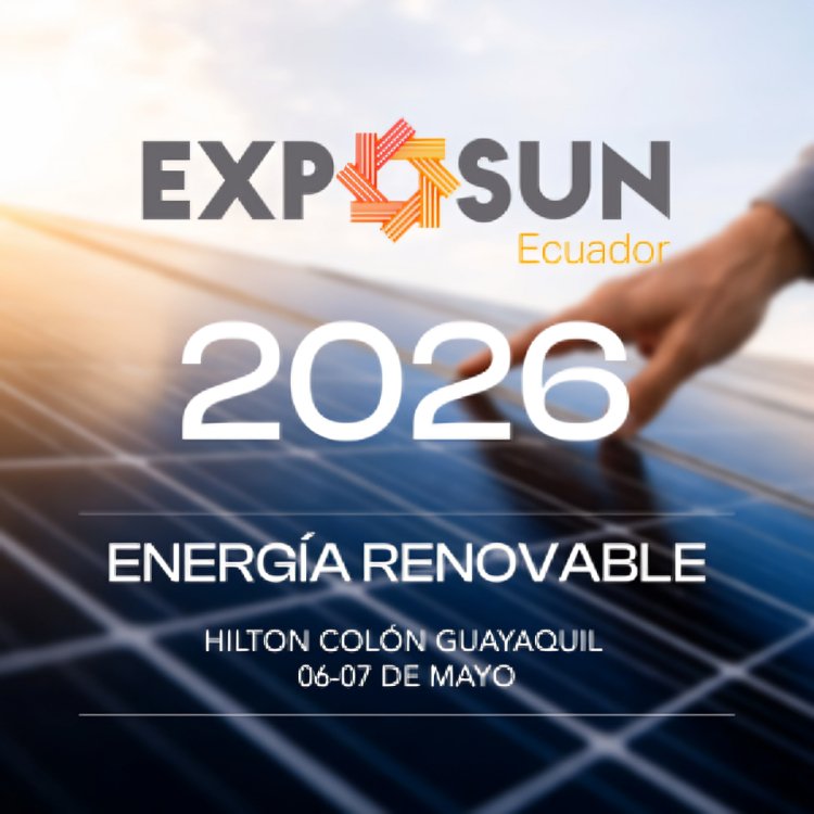 Panel solar fotovoltaico instalado en edificio durante ExpoSun 2026 sobre energía solar en Ecuador