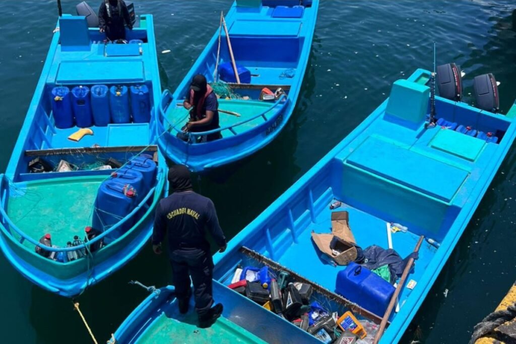 Ecuador y Estados Unidos ejecutan decomiso de cocaína en altamar. Incautan 592 kilos de droga.