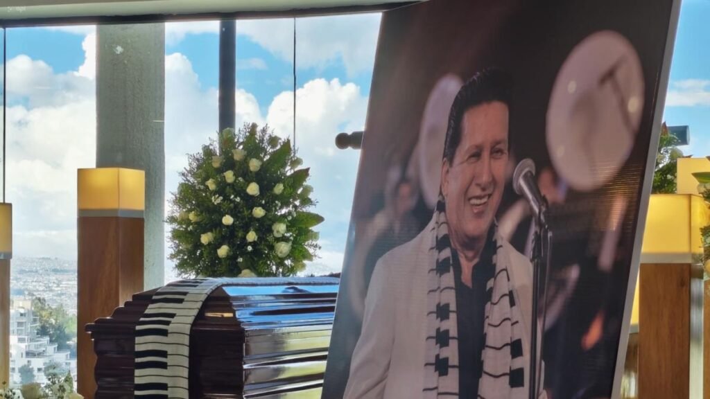 homenaje póstumo a Gustavo Velásquez